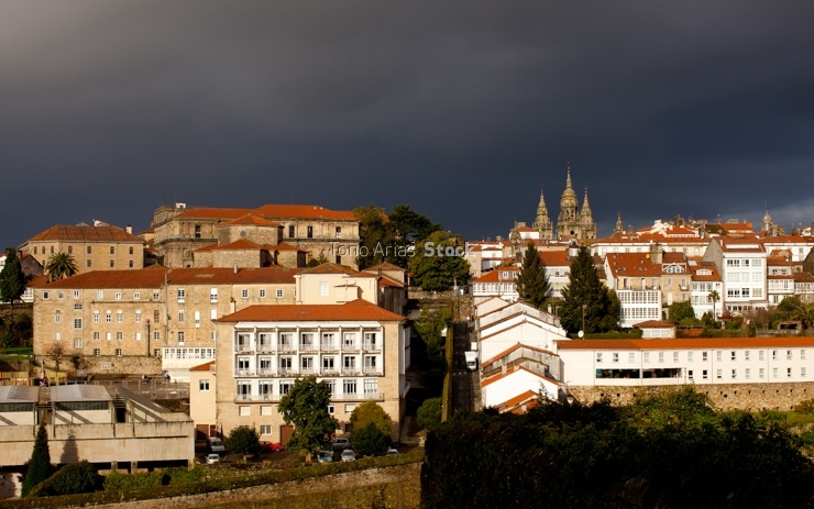 Vista de Santiago de Compostela dende o Convento de Belvis, Gali