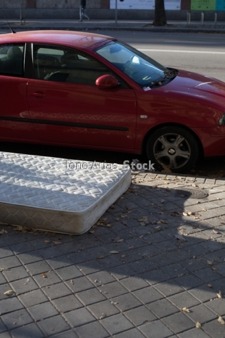Colchón para la basura, Madrid