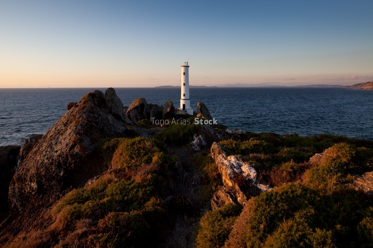 Faro de Cabo Home, ría de Vigo, Galicia