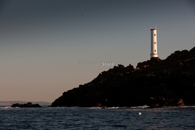 Faro de Cabo Home, ría de Vigo, Galicia