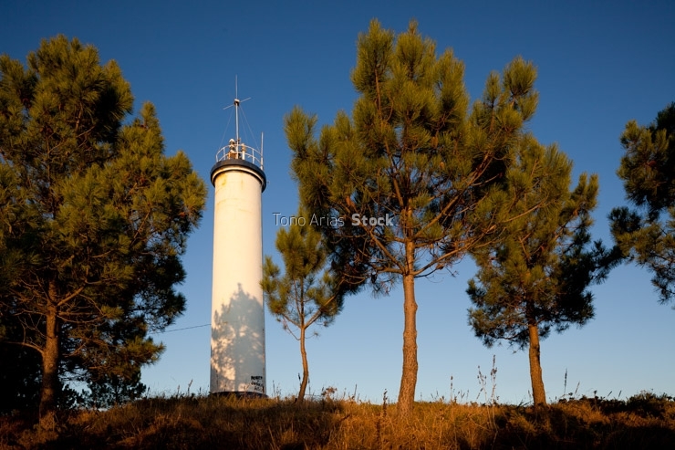 Faro de Punta Subrido, ría de Vigo, Galicia
