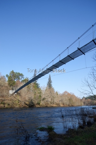 Ponte colgante sobre o río Ulla, Xirimbao, Galicia