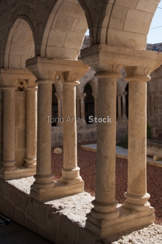 Templo fortaleza de san juan Castrojeriz Burgos